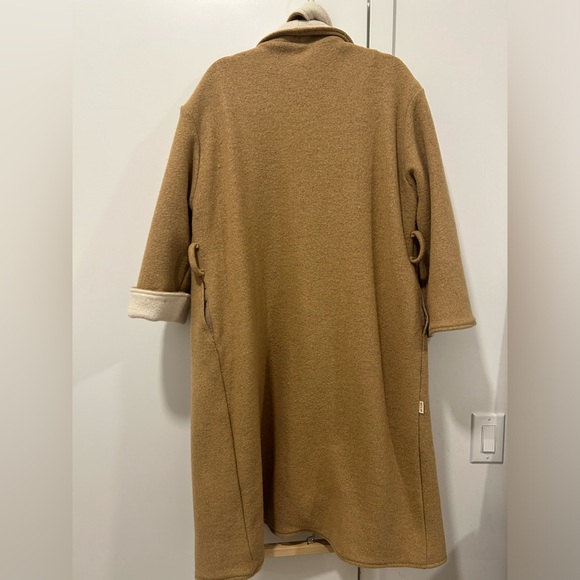 Wool wrap coat - Picture 9 of 16